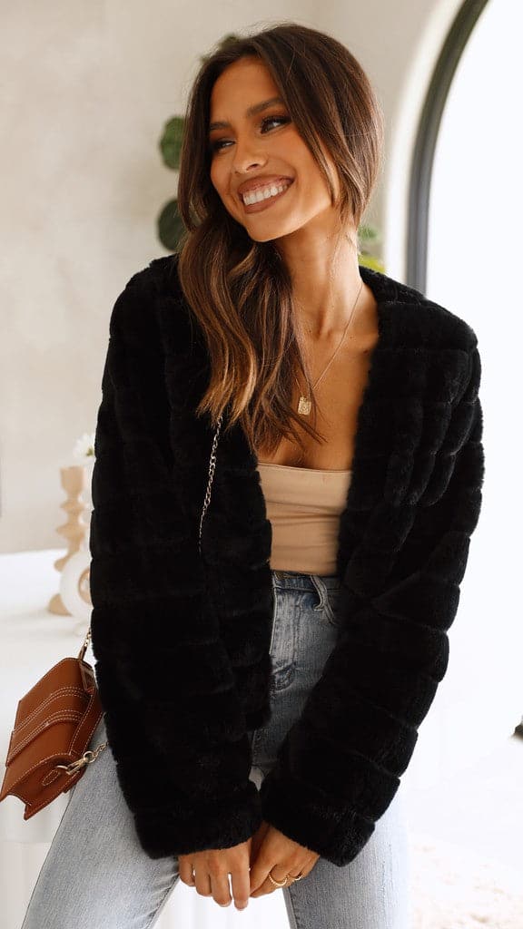 Luxurious Women's Cropped Jacket – Veloura