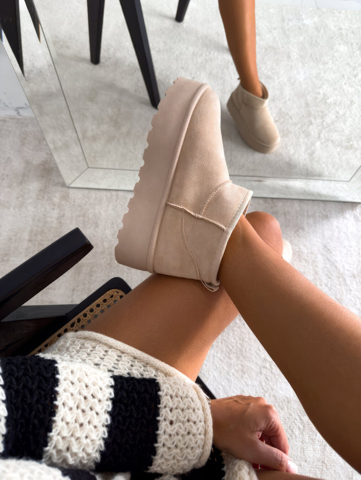 Women's Winter Boots - WinterWalker