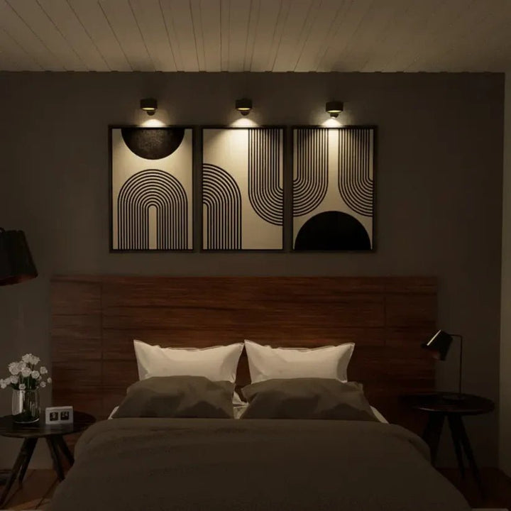 Cordless LED Wall Light with 360° Rotation, Touch Dimming, 3 Light Colors and USB-C Battery