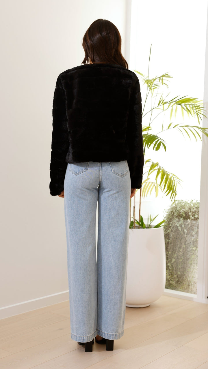 Luxurious Women's Cropped Jacket – Veloura