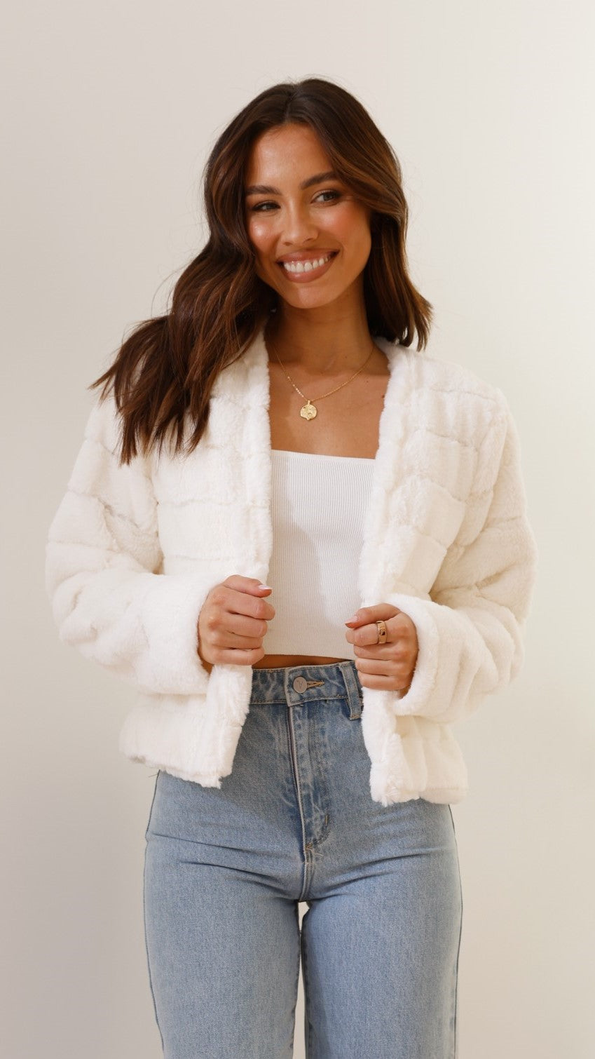 Luxurious Women's Cropped Jacket – Veloura