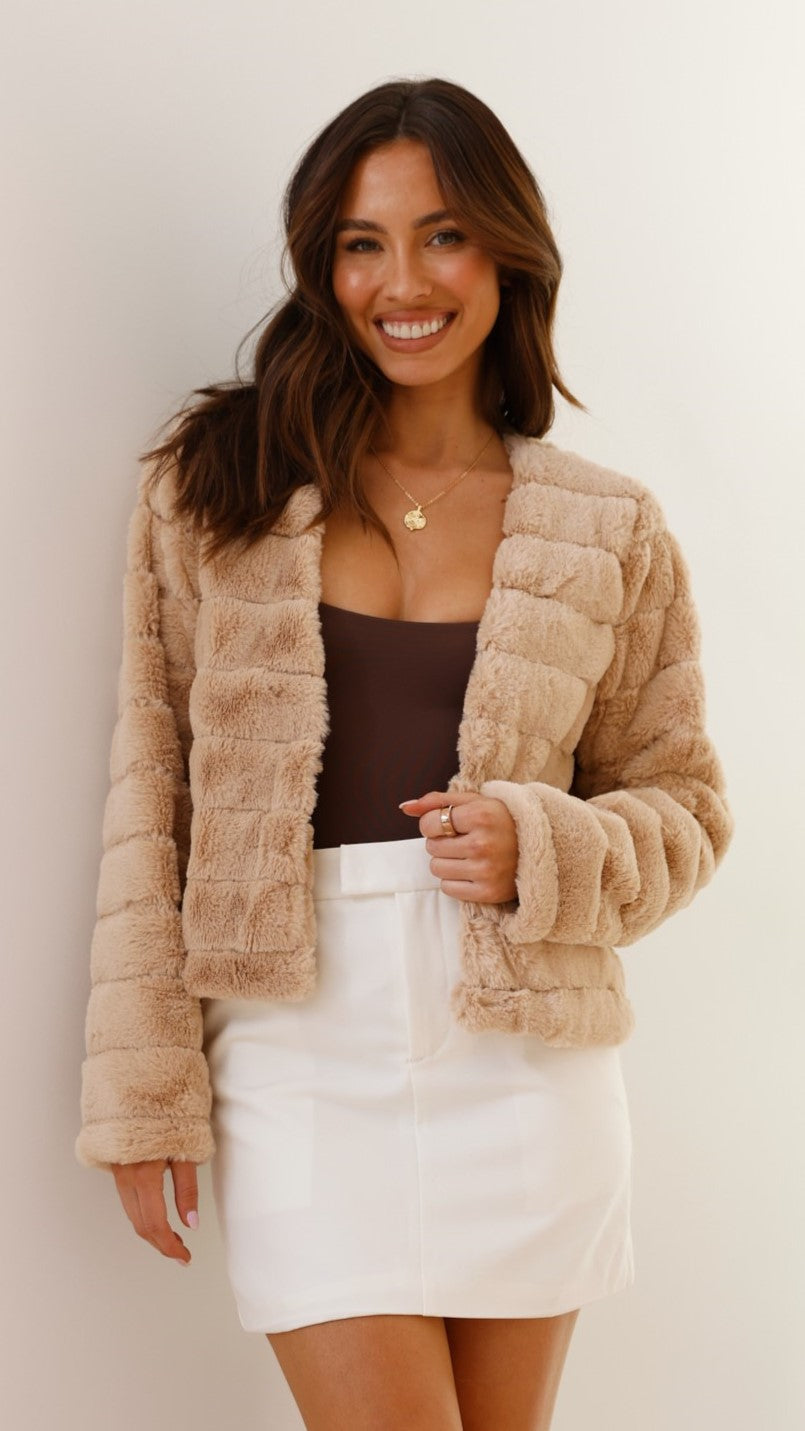 Luxurious Women's Cropped Jacket – Veloura