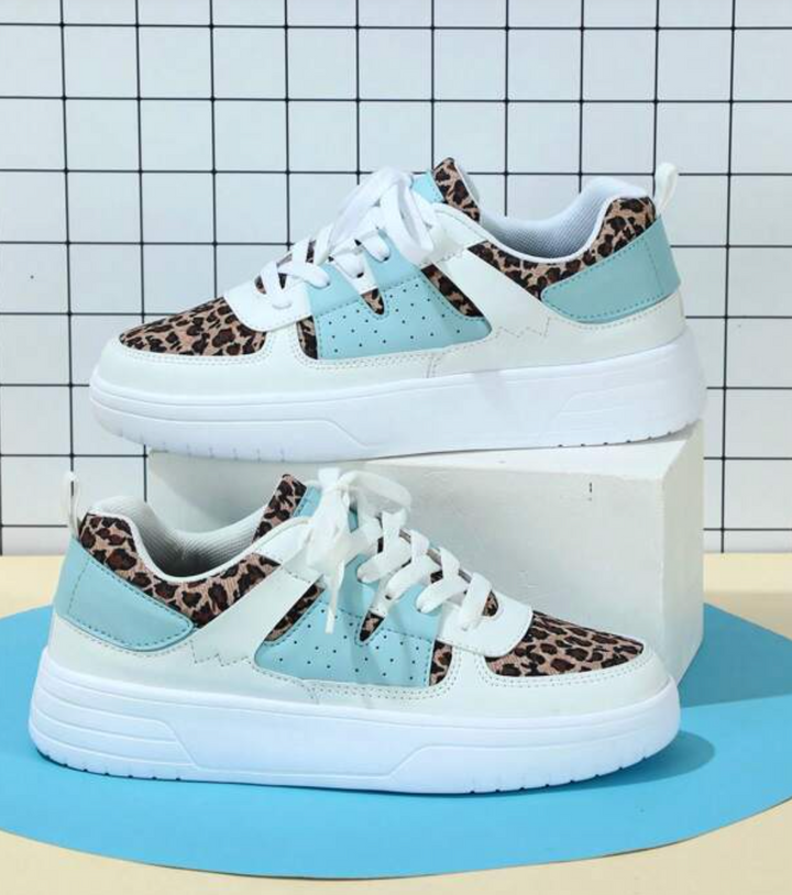 Women’s Sneakers Sporty Comfort with Everyday Elegance