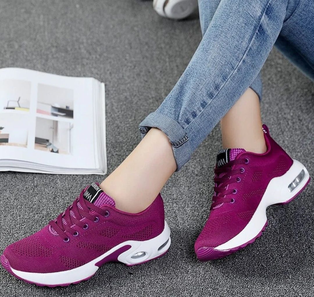 Adjustable Women’s Comfort Sneakers
