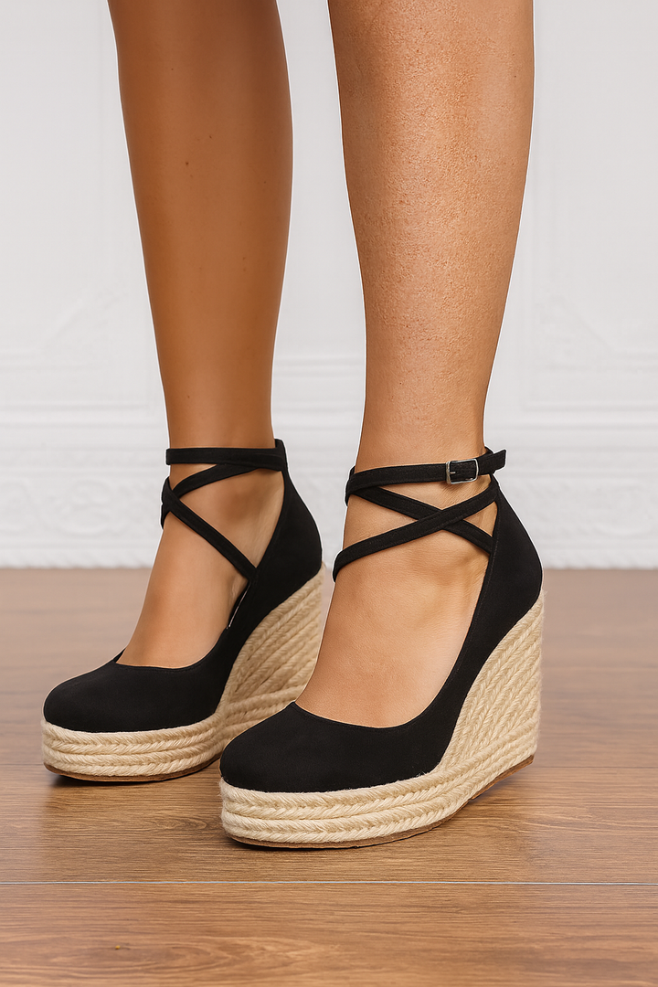 Strappy Comfortable Flat Sandals