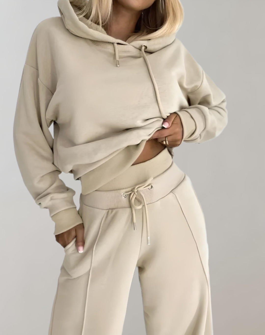 Women's Tracksuit Set – 2-Piece, Comfortable, Casual with Hoodie and Wide-Leg Pants