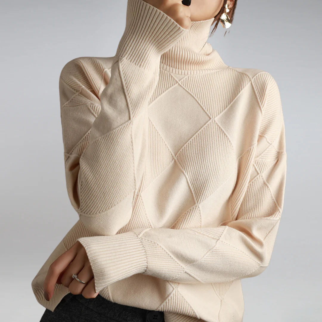 Luxurious Women's fine wool Turtleneck Sweater
