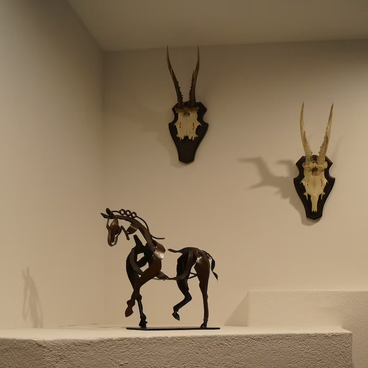 Handmade Horse Figure – Ferro