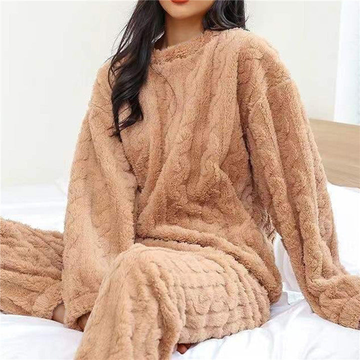 Soft Long-Sleeved Pajamas - Kimberley