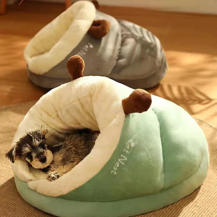 Soft Cuddly Bed for Cats and Dogs - SnugglePaw