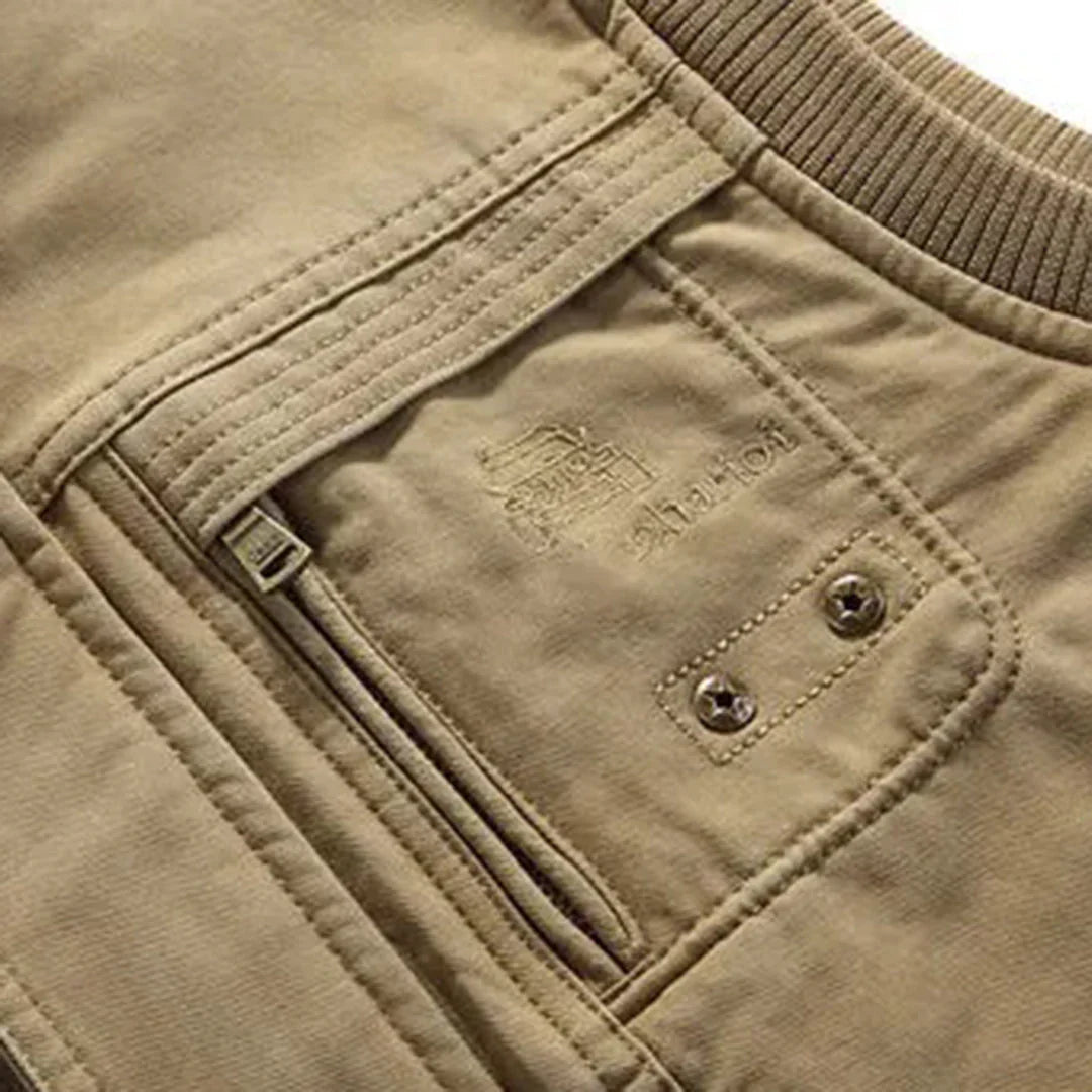 Functional Men's Vest with Multiple Pockets