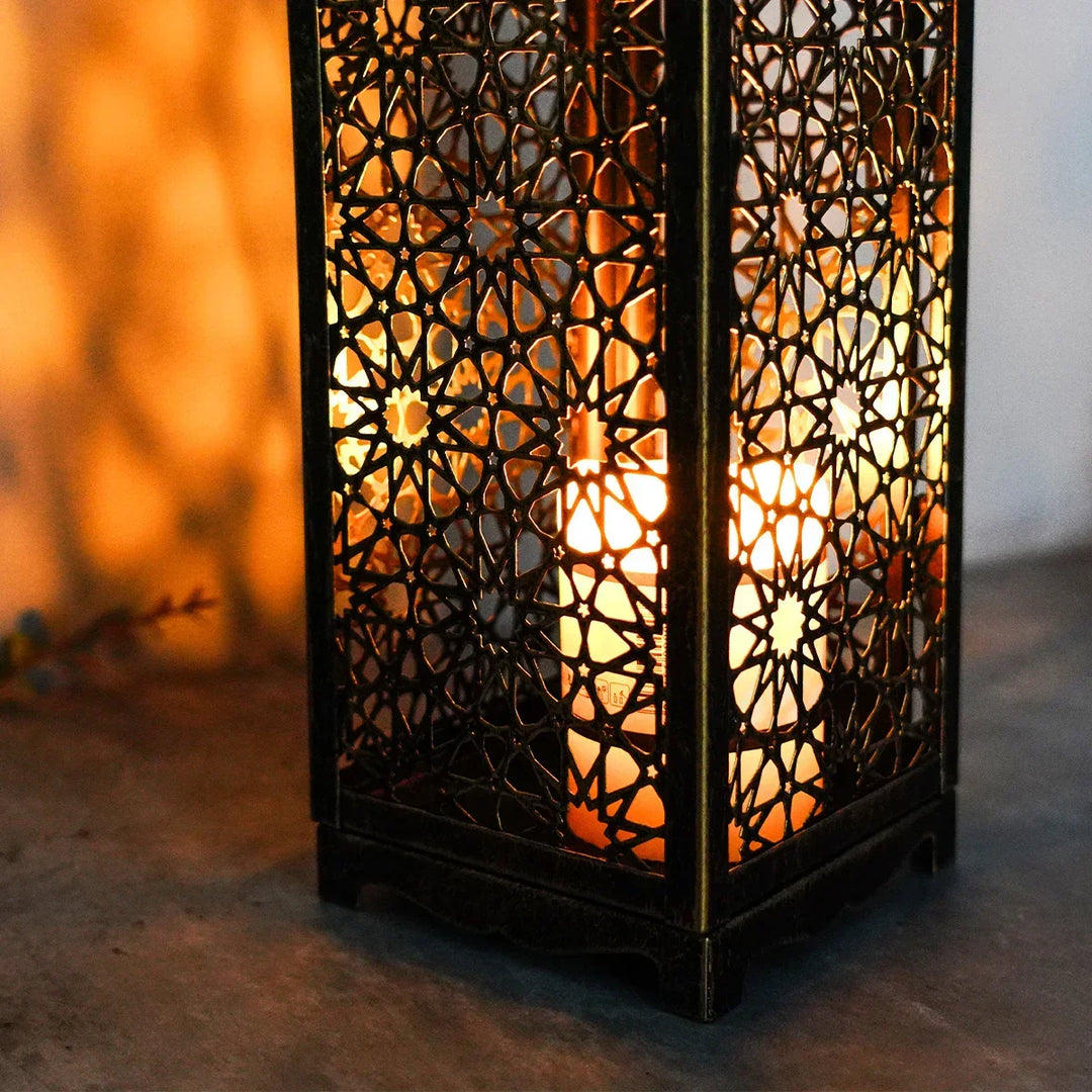 Bronze Vintage Lantern - Victo
