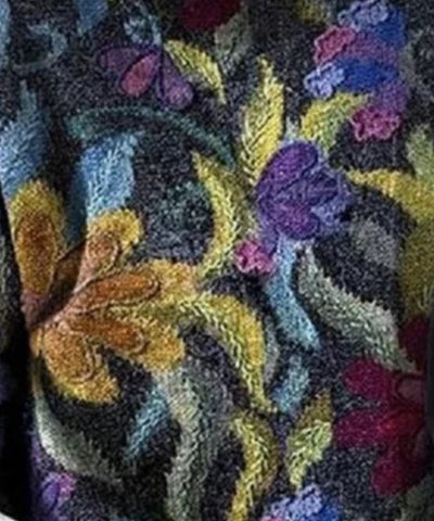 Women's Floral Print Sweater – Knitted Pullover with Patterned Print