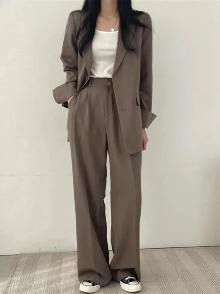 Stylish Two-Piece Work Suit for Women