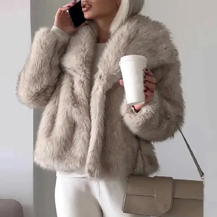 Women's Chic Faux Fur Winter Coat – Casual, Warm, Suitable for Cold Seasons