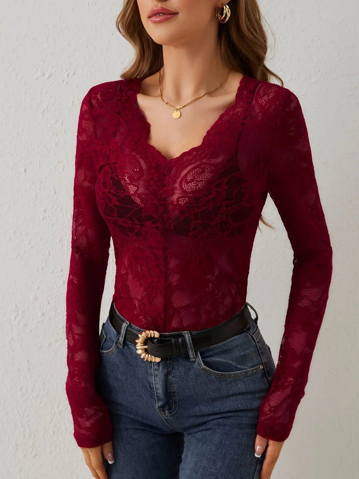 Women’s Lace Blouse – Feminine Detail for Elegant Style