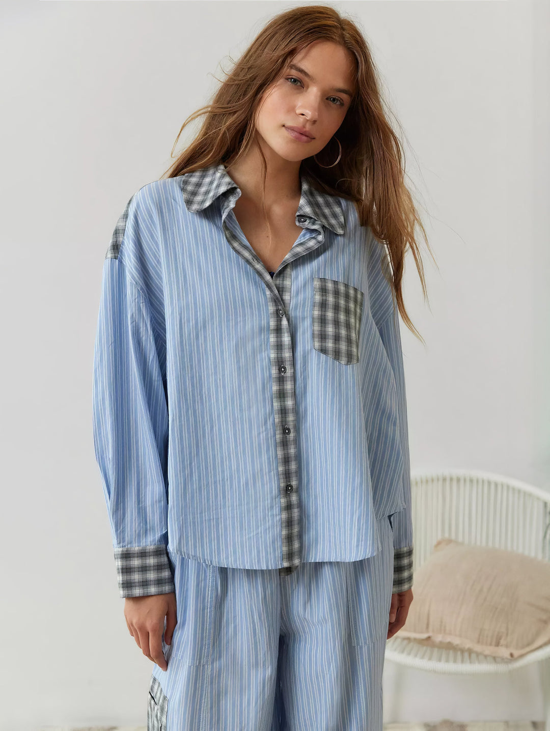 Women's pyjama set with button-up shirt and pants with elasticated waist