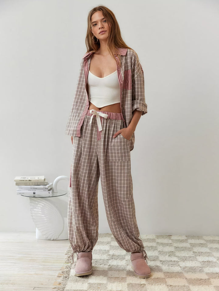 Women's pyjama set with button-up shirt and pants with elasticated waist