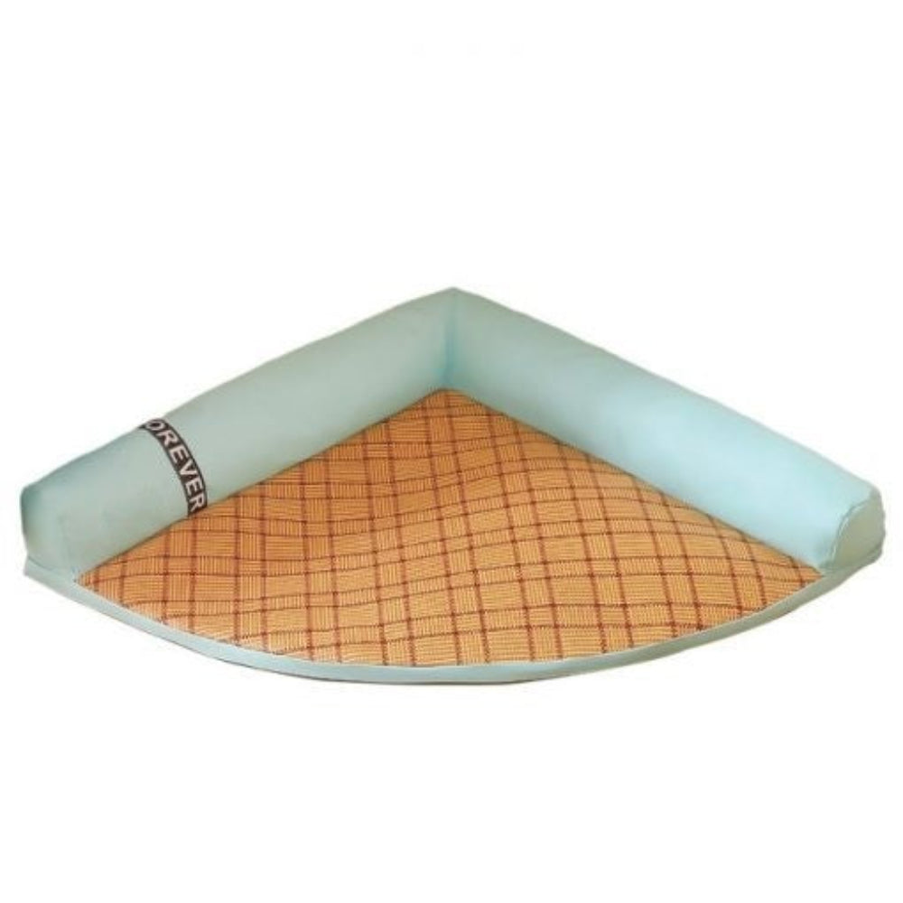 ChillCorner Pet Bed – Space-Saving Cooling Comfort for Hot Days