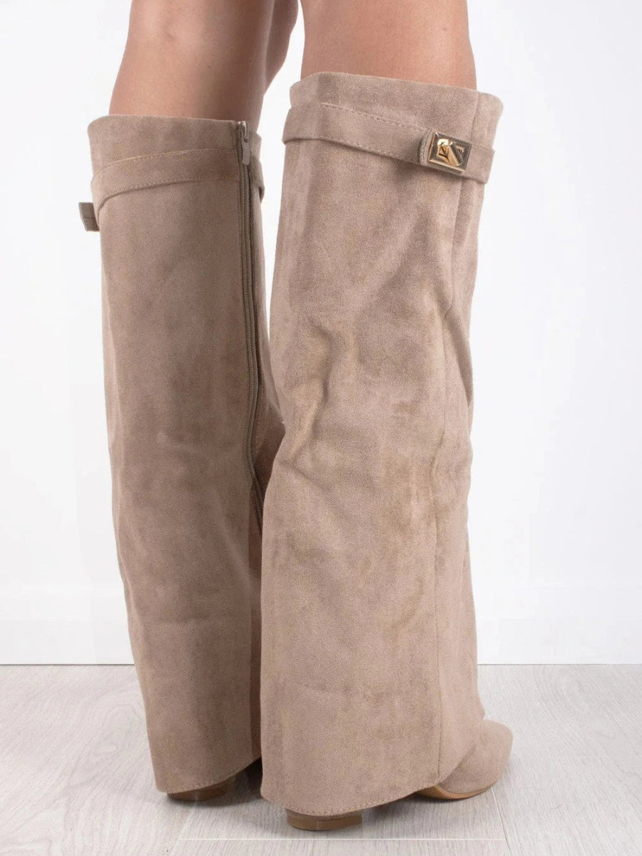 Elegant High-Quality Women's Shoes – Gold Details