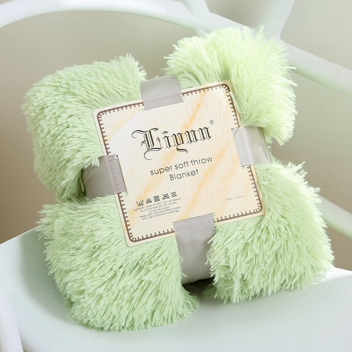 Faux Fur Throw Blanket with Soft Plush Long Pile Shaggy Texture for Cozy Bedding