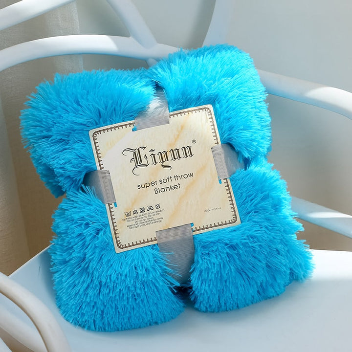 Faux Fur Throw Blanket with Soft Plush Long Pile Shaggy Texture for Cozy Bedding