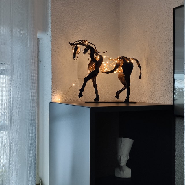 Handmade Horse Figure – Ferro