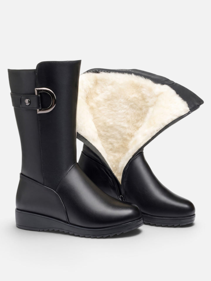 Women's Fur-Lined Boots with Buckle