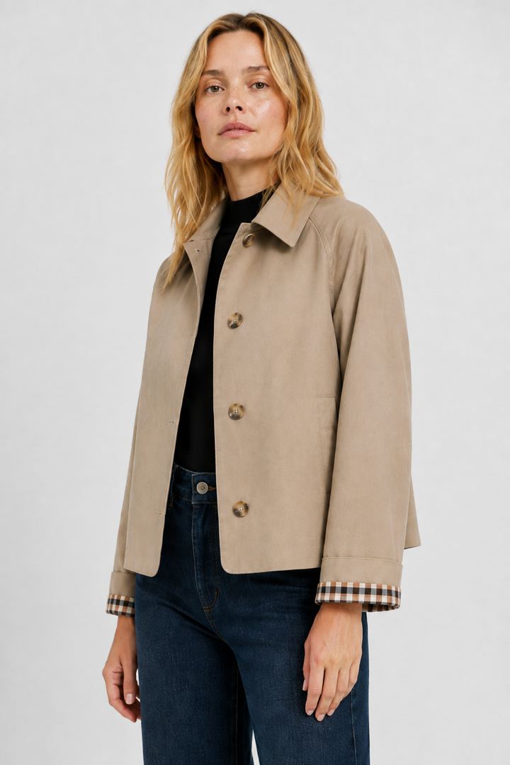 Lightweight Women's Jacket with Loose Fit and Gingham Lining