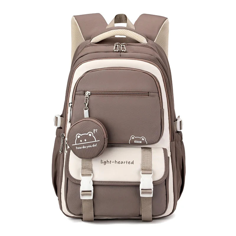 Multifunctional school backpack for everyday use – comfort and style