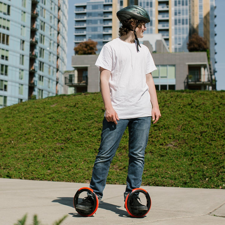 Wave Board Skateboard and Boardless Alternative with Hubless Design and Grip Tape